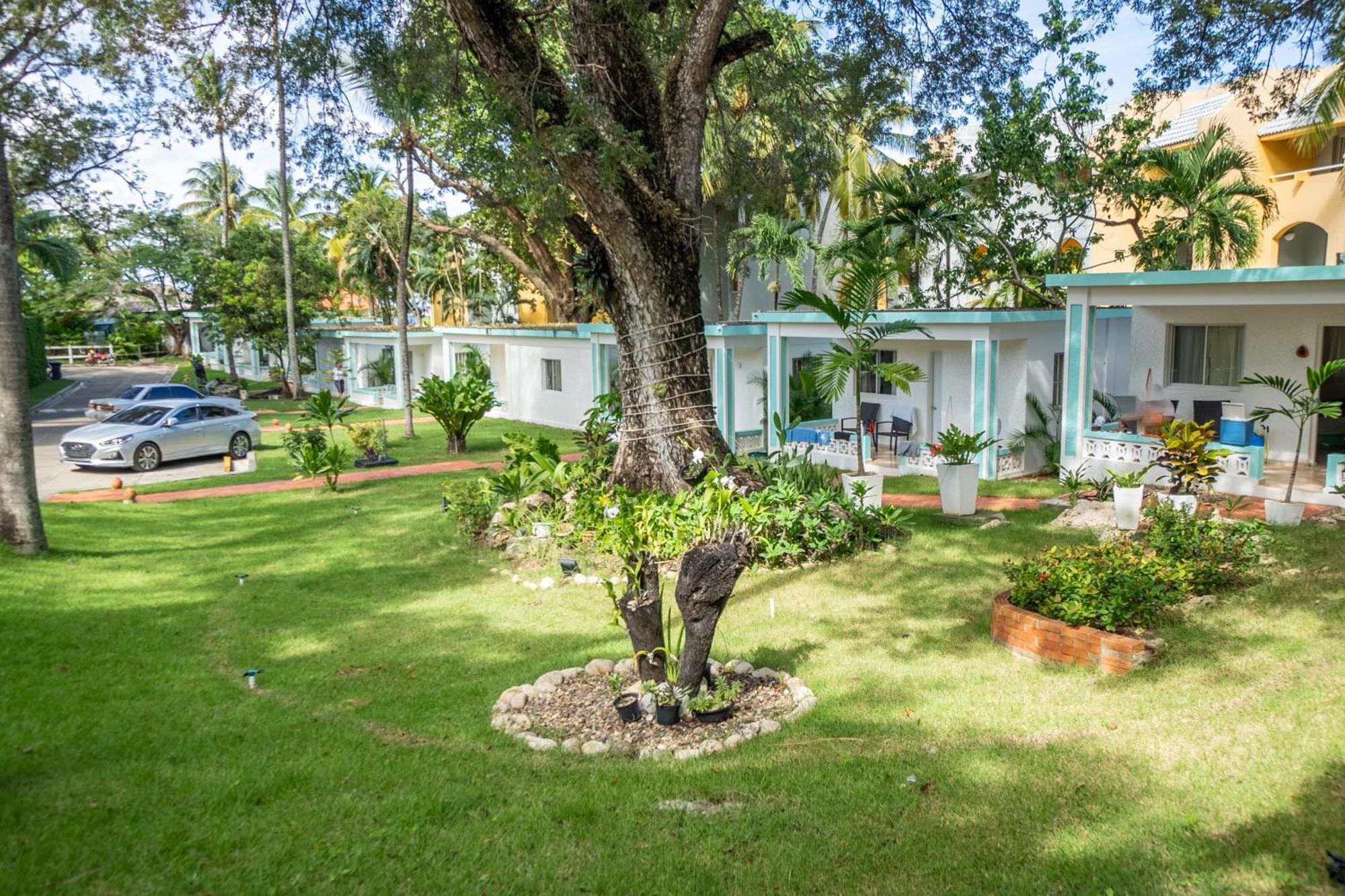 Bungalow #6 At Waterfront Playa Alicia Sosua Bagian luar foto